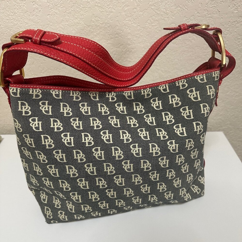 PERFECT! Vintage Dooney Hobo Sac Denim (Gray) with Red Leather